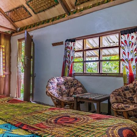 Kalitusi Nature Resort Fort Portal ภายนอก รูปภาพ